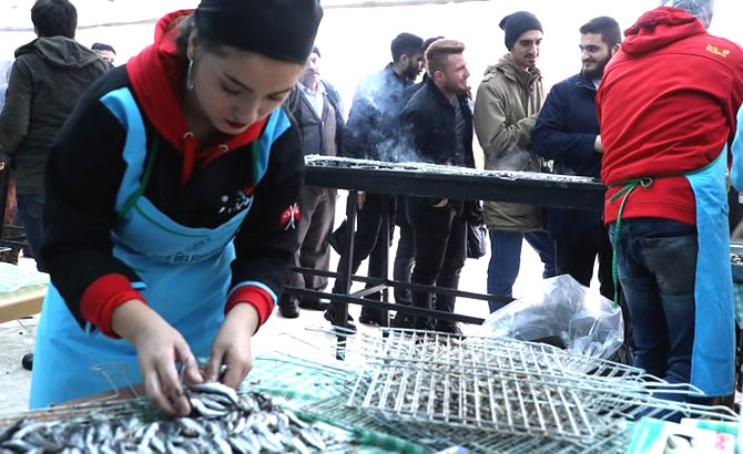 Rize'de 4. Hamsi Festivali düzenlendi